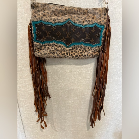 Western custom fringe purse - Picture 2 of 3